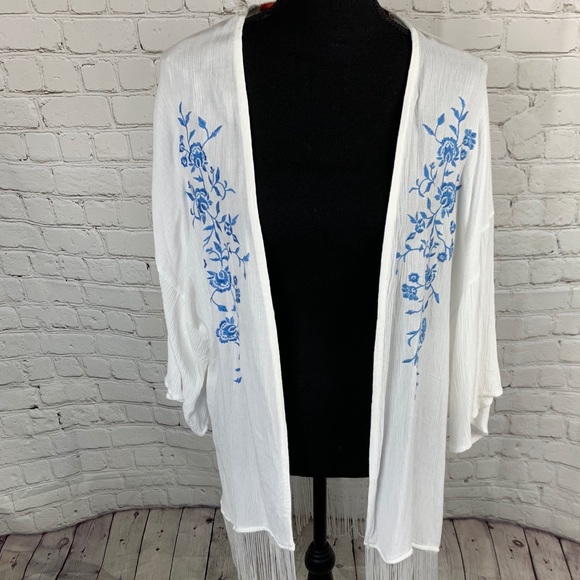 Clover & Scout shawl NWT - Picture 1 of 5